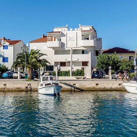 Apartments By The Sea Rogoznica - 12995 Exteriör bild