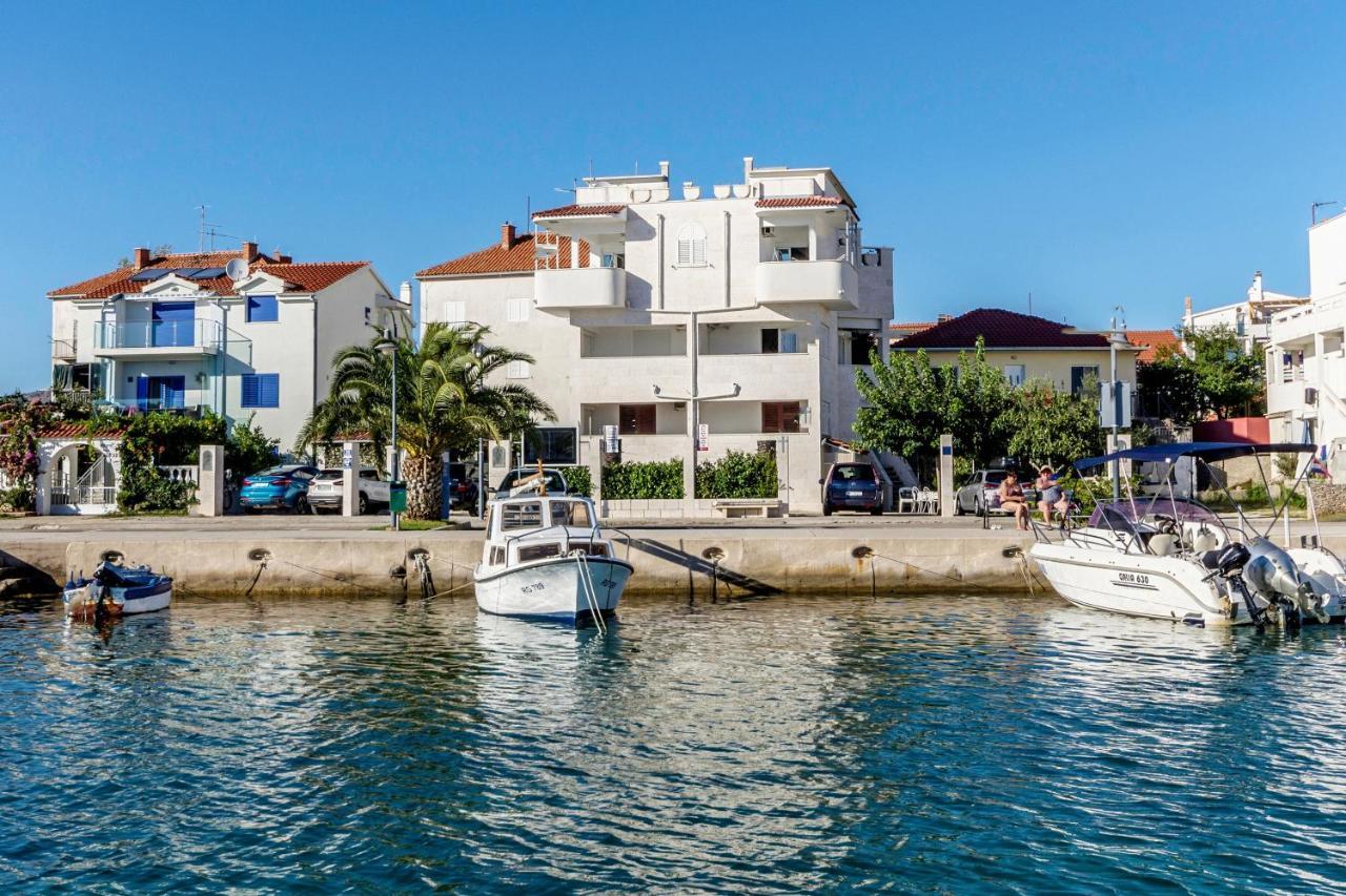 Apartments By The Sea Rogoznica - 12995 Exteriör bild